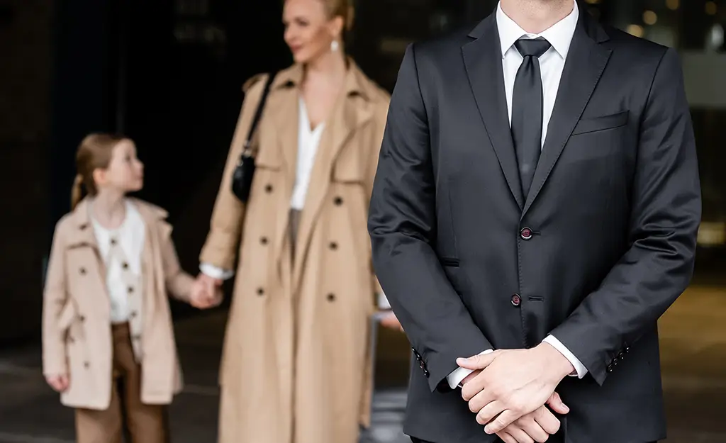 Frau und Kind schützen